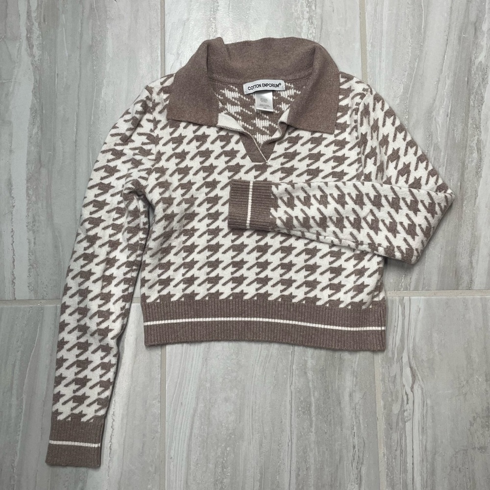 Houndstooth Cropped Sweater